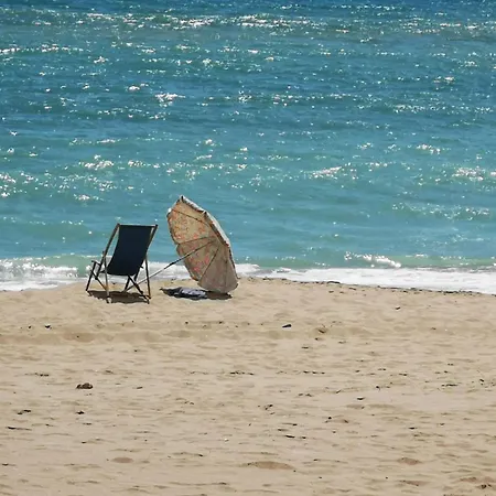 Διαμέρισμα Encantador Apto En La Playa